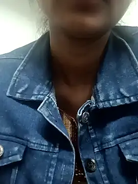 Snapshot of Rajni-Mehra chatting on 02-02-25, 11:19 Rajni-Mehra online show from 02-02-25, 11:19