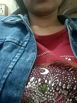 Snapshot of Rajni-Mehra chatting on 02-04-25, 05:12 Rajni-Mehra online show from 02-04-25, 05:12