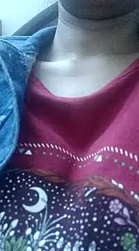 Snapshot of Rajni-Mehra chatting on 02-05-25, 03:55 Rajni-Mehra online show from 02-05-25, 03:55