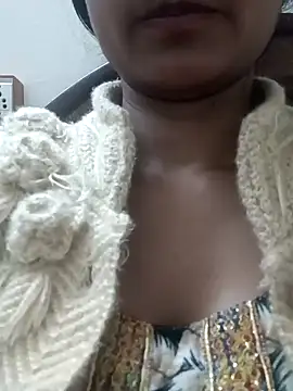 Snapshot of Rajni-Mehra chatting on 02-09-25, 04:07 Rajni-Mehra online show from 02-09-25, 04:07