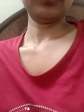 Snapshot of Rajni-Mehra chatting on 02-13-25, 09:49 Rajni-Mehra online show from 02-13-25, 09:49