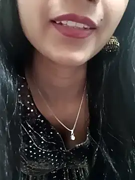 Snapshot of Rajni-Mehra chatting on 02-14-25, 05:36 Rajni-Mehra online show from 02-14-25, 05:36