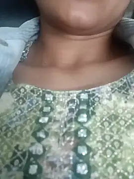Snapshot of Rajni-Mehra chatting on 02-20-25, 04:25 Rajni-Mehra online show from 02-20-25, 04:25