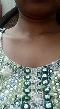 Snapshot of Rajni-Mehra chatting on 03-15-25, 04:24 Rajni-Mehra online show from 03-15-25, 04:24