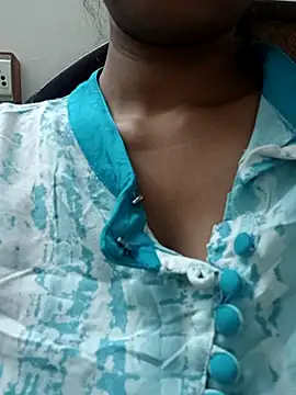 Snapshot of Rajni-Mehra chatting on 03-16-25, 12:33 Rajni-Mehra online show from 03-16-25, 12:33
