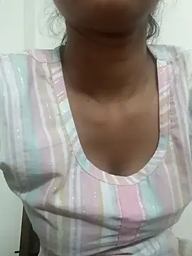 Snapshot of Rajni-Mehra chatting on 03-21-25, 06:16 Rajni-Mehra online show from 03-21-25, 06:16