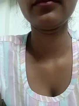 Snapshot of Rajni-Mehra chatting on 03-21-25, 09:23 Rajni-Mehra online show from 03-21-25, 09:23