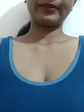 Snapshot of Rajni-Mehra chatting on 10-15-25, 05:51 Rajni-Mehra online show from 10-15-25, 05:51