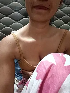 Rajni-Mehra online show from 12-23-25, 04:32