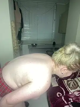 Snapshot of BrigitDani_ chatting on 01-31-25, 01:34 BrigitDani online show from 01-31-25, 01:34