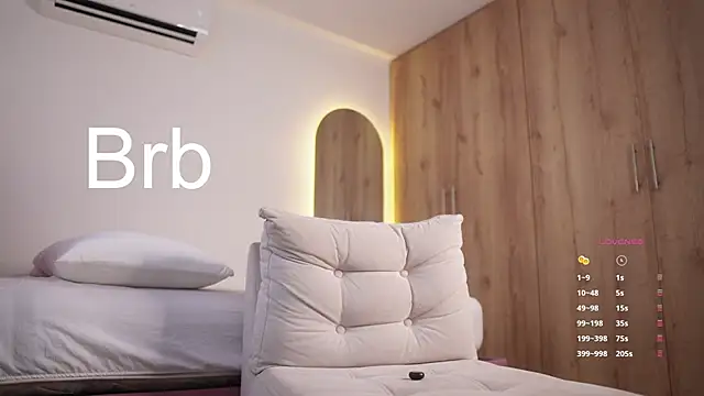 Snapshot of veronica_mendez1 chatting on 11-22-25, 03:44 veronica mendez1 online show from 11-22-25, 03:44