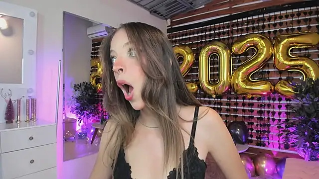 Sapphire Venuss online show from 12-30-24, 10:45