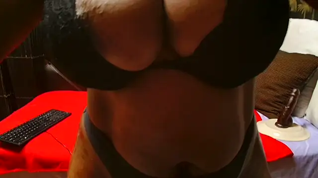 Snapshot of SweetHotLipsX39 chatting on 03-03-25, 05:50 SweetHotLipsX39 online show from 03-03-25, 05:50