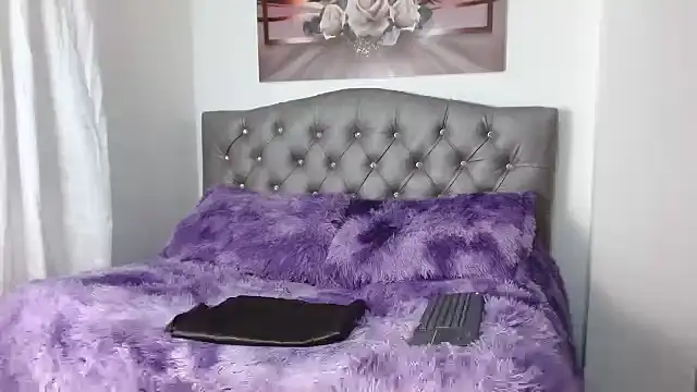 lily f00x online show from 02-11-25, 12:48