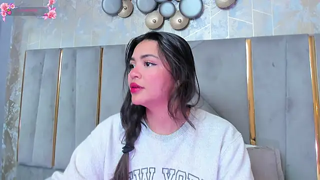 KimDevinne online show from 01-10-26, 02:02