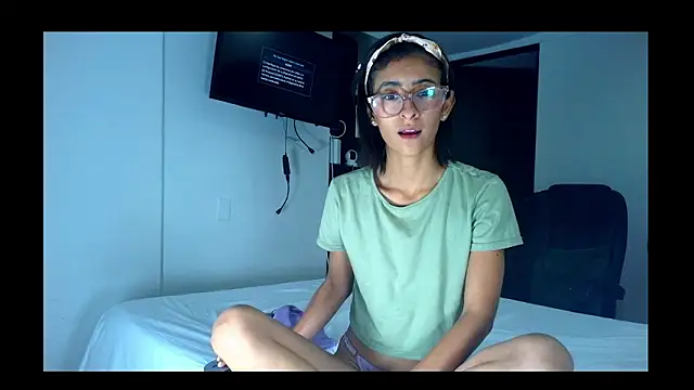 Snapshot of thedianakaro chatting on 02-02-26, 03:38 thedianakaro online show from 02-02-26, 03:38