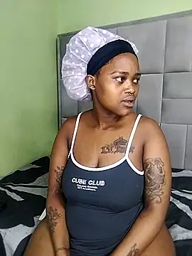 ThickPearlx23 online show from 11-27-25, 06:54