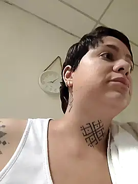 Snapshot of KatInk chatting on 12-19-25, 01:07 KatInk online show from 12-19-25, 01:07