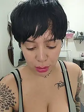 Snapshot of KatInk chatting on 02-04-26, 12:44 KatInk online show from 02-04-26, 12:44