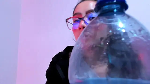 teffy lee online show from 01-05-25, 09:03