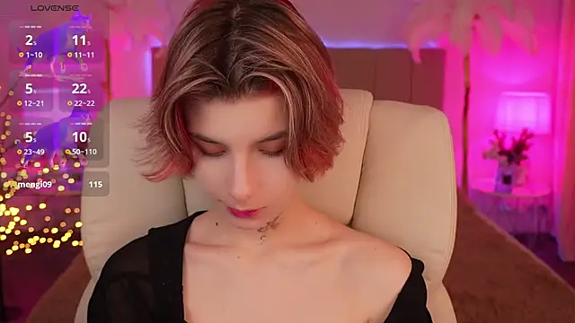 Snapshot of HaylaAmber chatting on 12-16-24, 10:50 HaylaAmber online show from 12-16-24, 10:50