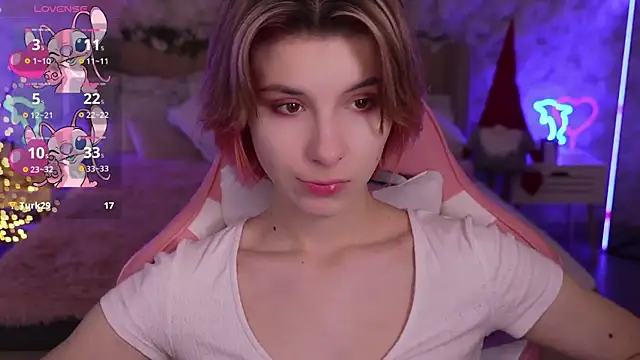 Snapshot of HaylaAmber chatting on 01-04-25, 09:43 HaylaAmber online show from 01-04-25, 09:43