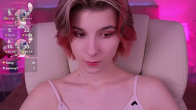 Snapshot of HaylaAmber chatting on 02-17-25, 10:07 HaylaAmber online show from 02-17-25, 10:07