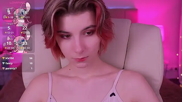 Snapshot of HaylaAmber chatting on 02-17-25, 01:10 HaylaAmber online show from 02-17-25, 01:10