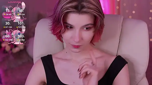 Snapshot of HaylaAmber chatting on 02-28-25, 04:53 HaylaAmber online show from 02-28-25, 04:53