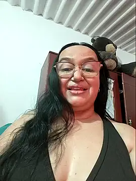 Gia Nahomi online show from 01-11-25, 10:07