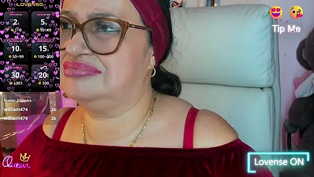 Gia Nahomi online show from 05-15-26, 11:12