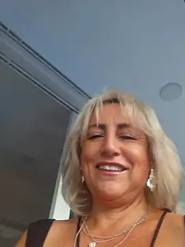 Snapshot of almaluna7 chatting on 06-13-26, 10:51 almaluna7 online show from 06-13-26, 10:51
