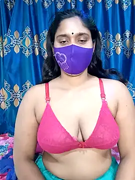 Hot Maleka online show from 02-16-25, 06:10
