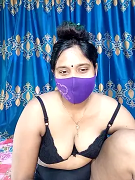 Hot Maleka online show from 03-13-25, 06:16