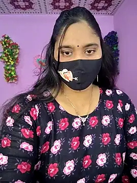 Hot Maleka online show from 11-10-25, 01:04