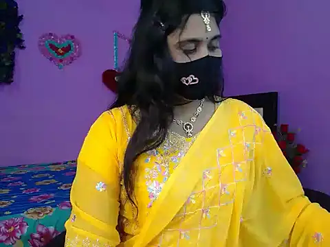 Hot Maleka online show from 03-23-26, 04:44