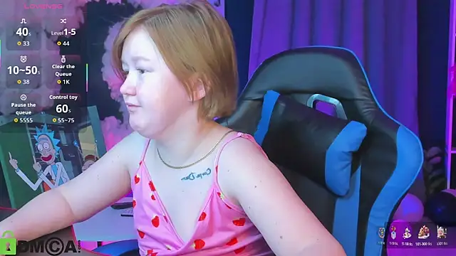 Sara Robinson online show from 11-17-25, 03:01