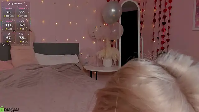 Snapshot of Sara_Robinson chatting on 02-28-26, 02:56 Sara Robinson online show from 02-28-26, 02:56