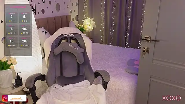 Annaa Banana online show from 12-21-24, 04:19