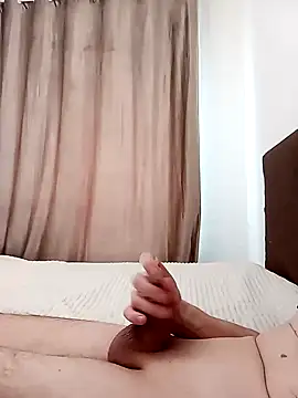 Snapshot of Grifon1973 chatting on 02-17-25, 10:07 Grifon1973 online show from 02-17-25, 10:07