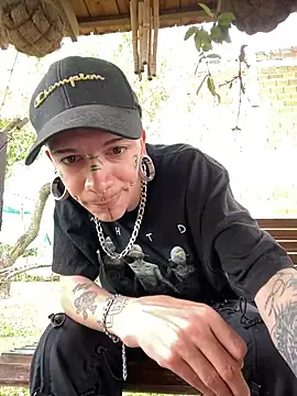 Seebohm1111 online show from 12-21-24, 03:53