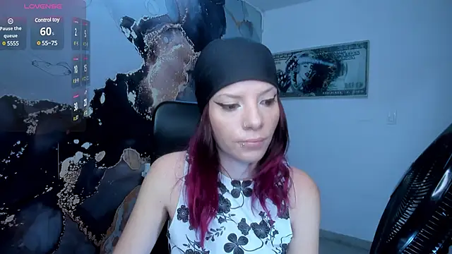 Snapshot of DanaaRey chatting on 01-24-25, 11:26 DanaaRey online show from 01-24-25, 11:26