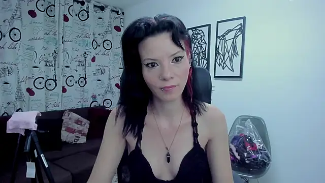 Snapshot of DanaaRey chatting on 03-03-25, 11:33 DanaaRey online show from 03-03-25, 11:33