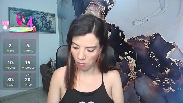 Snapshot of DanaaRey chatting on 09-23-25, 11:24 DanaaRey online show from 09-23-25, 11:24