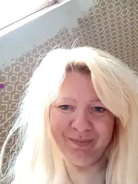 Snapshot of Lauri_scherri chatting on 02-20-26, 02:50 Lauri scherri online show from 02-20-26, 02:50