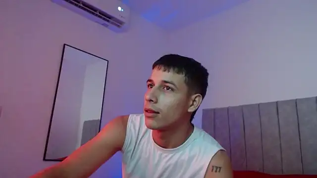 Snapshot of Dangerouspassion777 chatting on 03-17-26, 02:20 Dangerouspassion777 online show from 03-17-26, 02:20