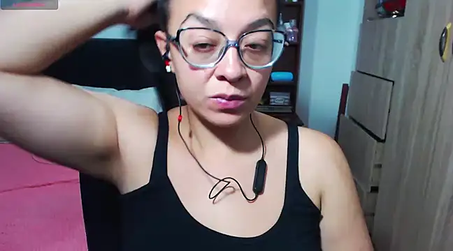 miia-big1boobs  online show from 01-03-25, 10:29