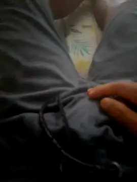 Snapshot of Huebolocko chatting on 12-23-24, 04:50 Huebolocko online show from 12-23-24, 04:50