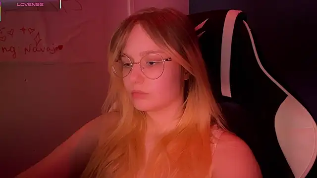 JacyWinslat online show from 03-11-25, 08:09