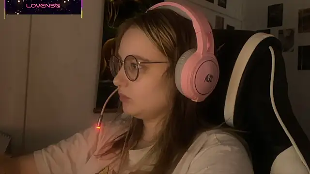 JacyWinslat online show from 10-10-25, 02:27